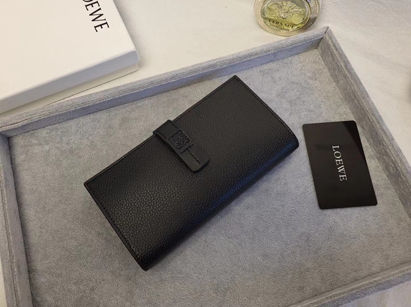 超激安ブランド財布偽物背面デザイン